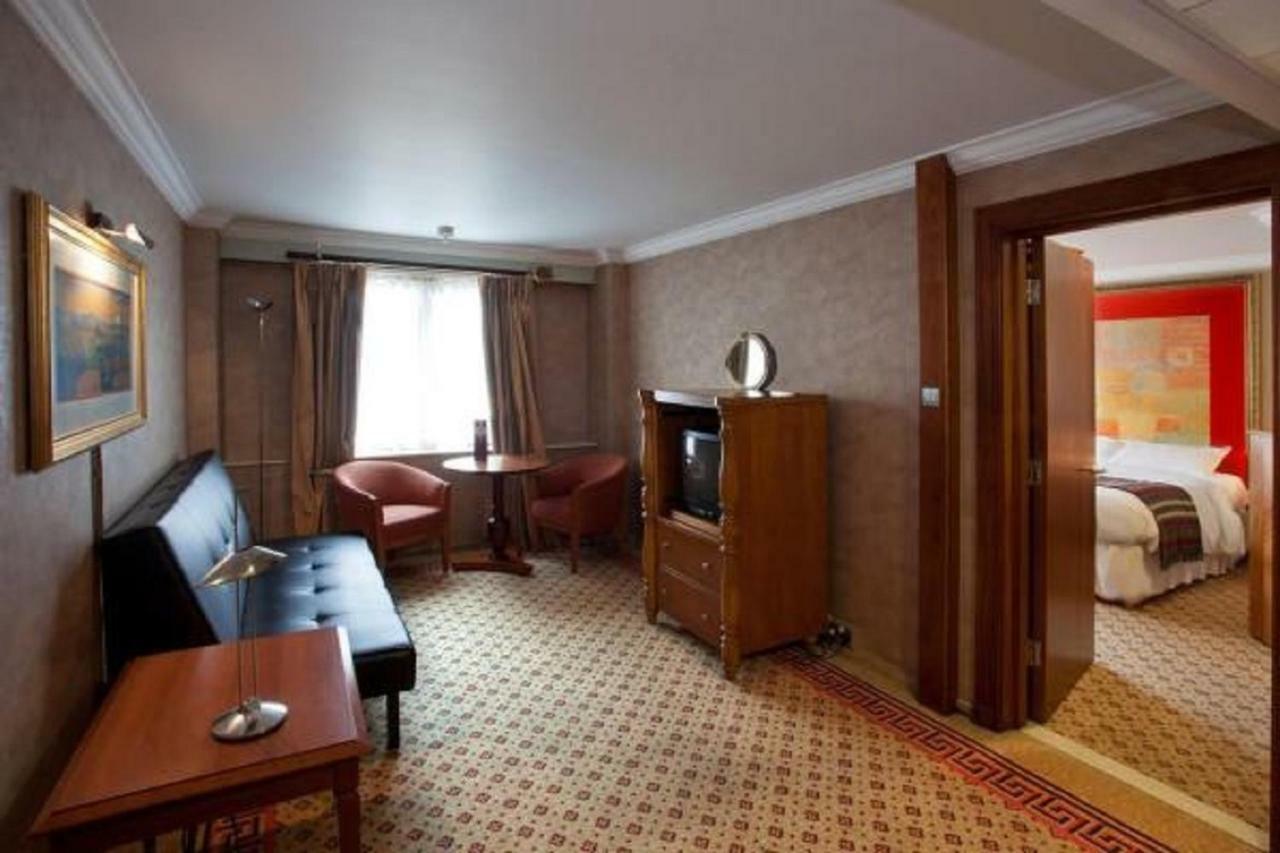 Daresbury Park Hotel & Spa Luaran gambar